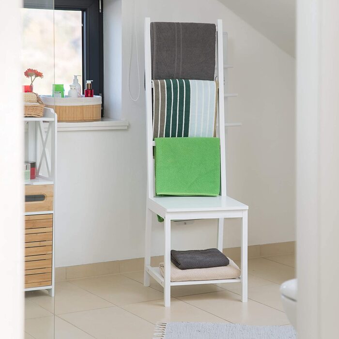 Relaxdays, Kleiderständer, Handtuchständer, Herrendiener, Badstuhl, Bambus, HxBxT: 133 x 40 x 42 cm, weiß Handtuchhalter, 42 x 40 x 133 cm