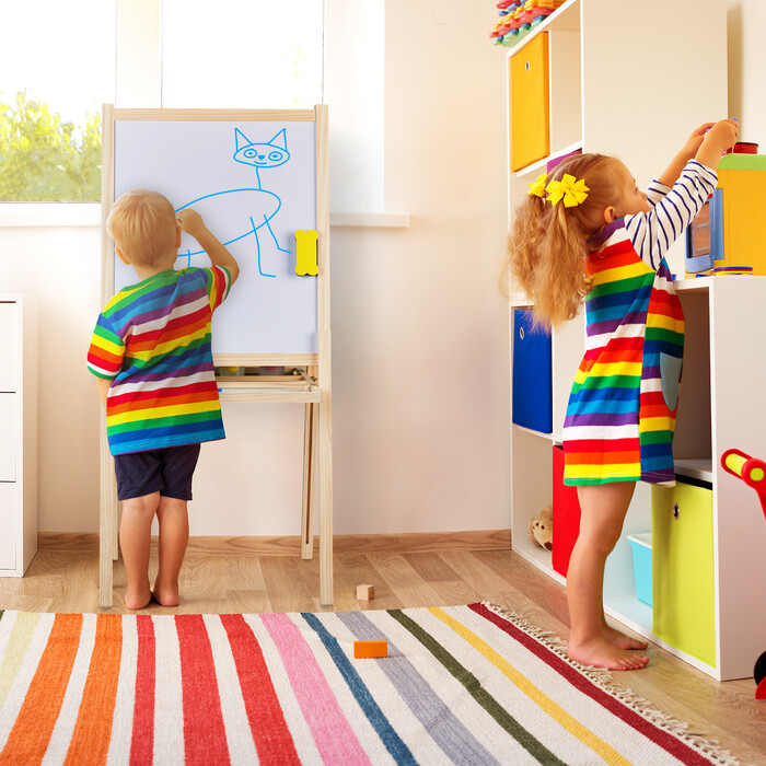 Relaxdays 2 in 1 Kindertafel mit Zubehör
