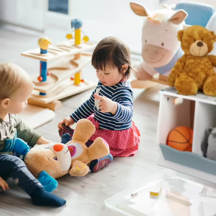 Relaxdays Kinderregal mit Hundemotiv, 3 Fächer, HxBxT: 32,5 x 60 x 36 cm, Mädchen & Jungen, MDF, Bücherregal, bunt