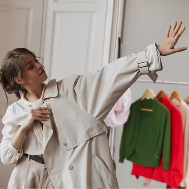 Relaxdays Silberne Garderobe mit Rollen