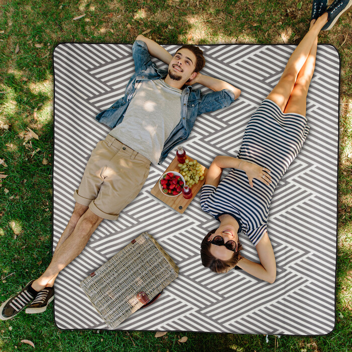 Relaxdays Picknickdecke grau-weiß gestreift