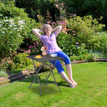 Relaxdays Gartentisch in grauer Rattanoptik