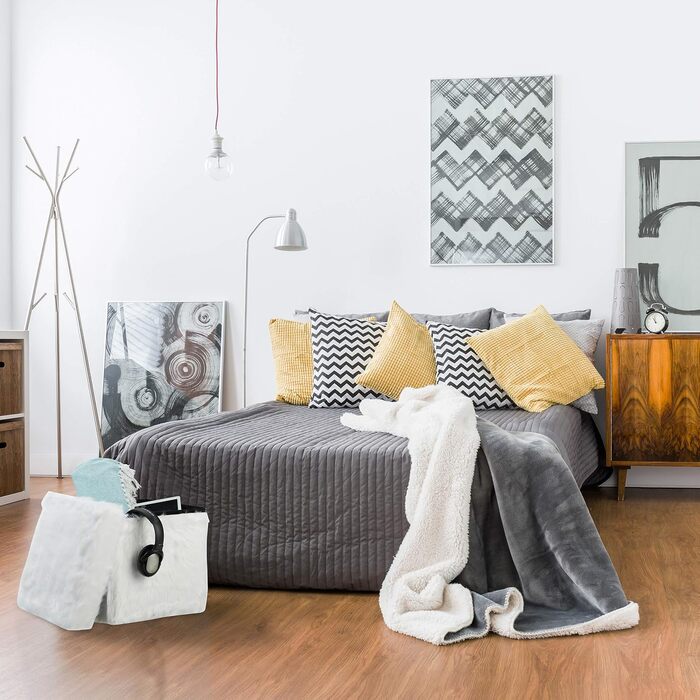 Relaxdays Sitzwürfel Fell, Faltbar, Gepolstert, Plüsch, Hocker mit Stauraum, 40 L, 39x38x38 cm, weiß